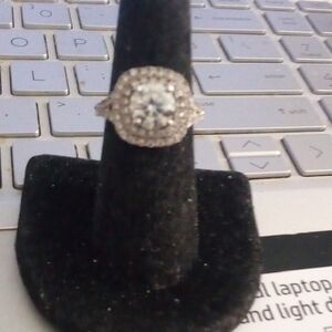 Elegant Silver moissannite diamond halo ring  size 6